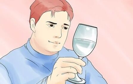 Nella fase iniziale, ridurre la quantità di alcol consumato